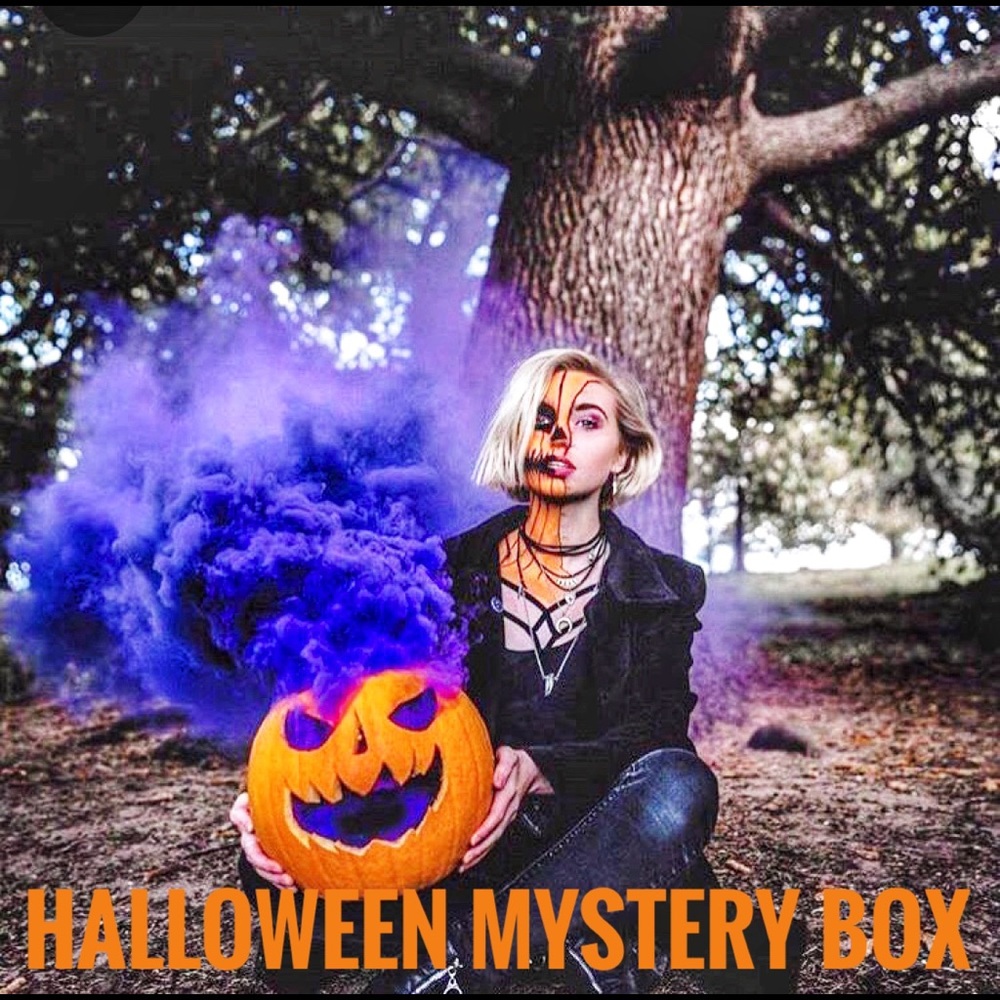 🎃👻Halloween Mystery Boo Box 👻 🎃